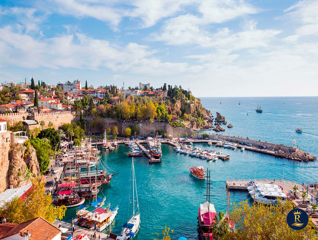 Antalya Private Yacht Tour – Best Routes from the City Center | Royal Premium Yachting